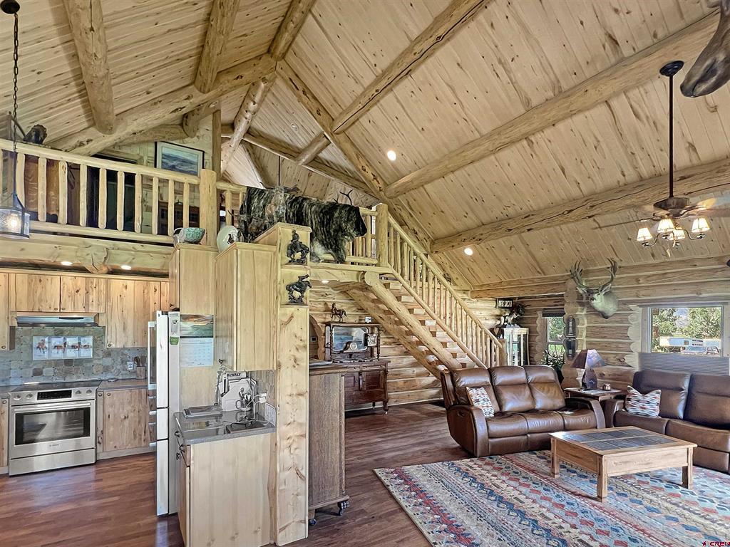 5890 Sawmill Mesa Road Property Photo 7