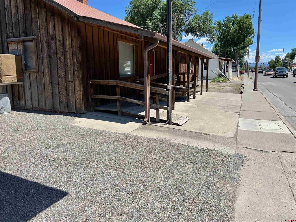 715 S Townsend Avenue Property Photo 7