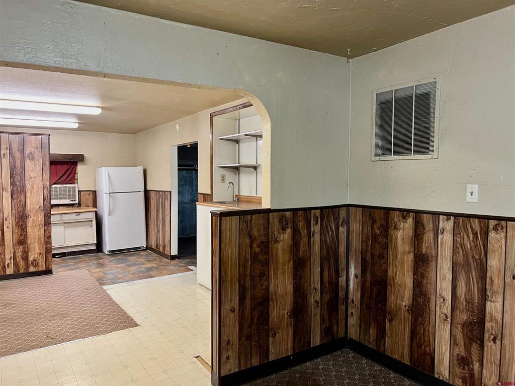 715 S Townsend Avenue Property Photo 9