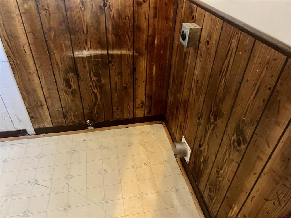 715 S Townsend Avenue Property Photo 10