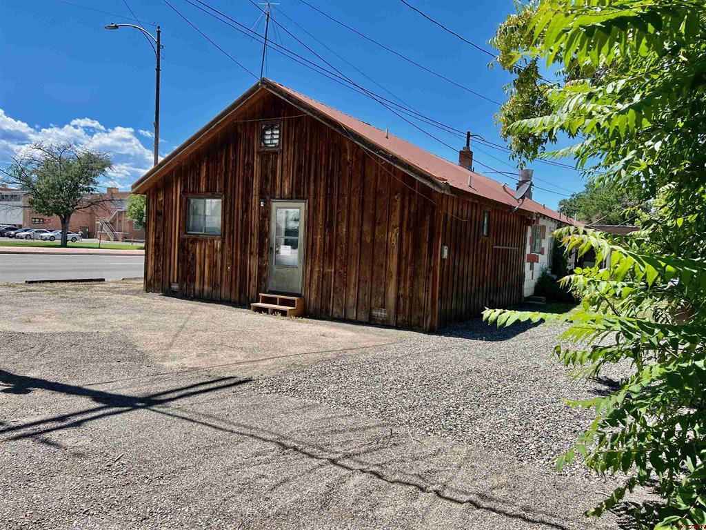 715 S Townsend Avenue Property Photo 13