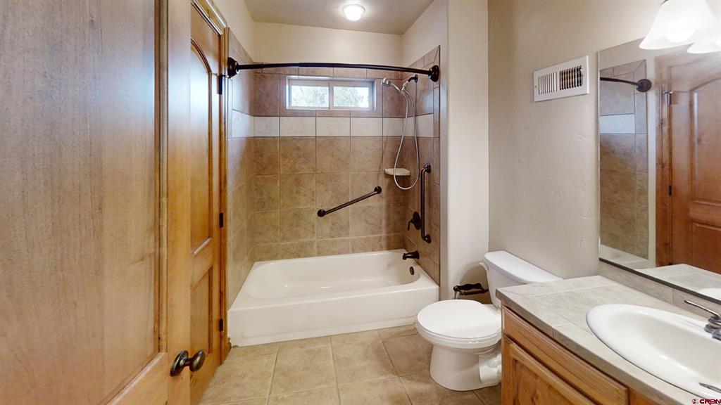 135 Eaton #1021 Drive Property Photo 28