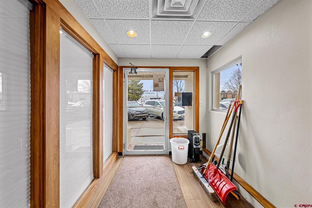 960 E Second Avenue Property Photo 19