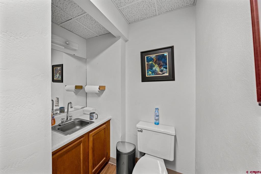 960 E Second Avenue Property Photo 20