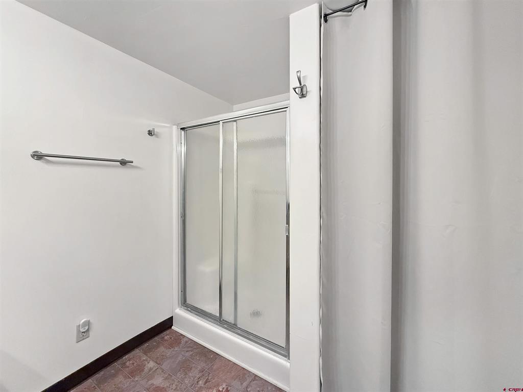 127 Niagara Avenue Property Photo 26