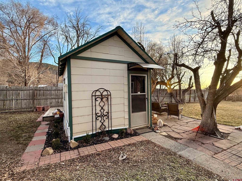 127 Niagara Avenue Property Photo 27