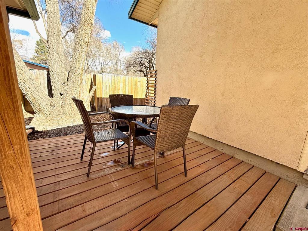 127 Niagara Avenue Property Photo 30