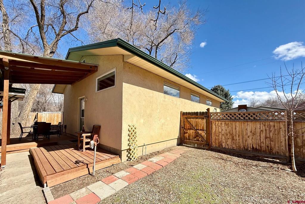 127 Niagara Avenue Property Photo 31