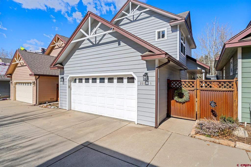 Sky Ridge Real Estate Listings Main Image