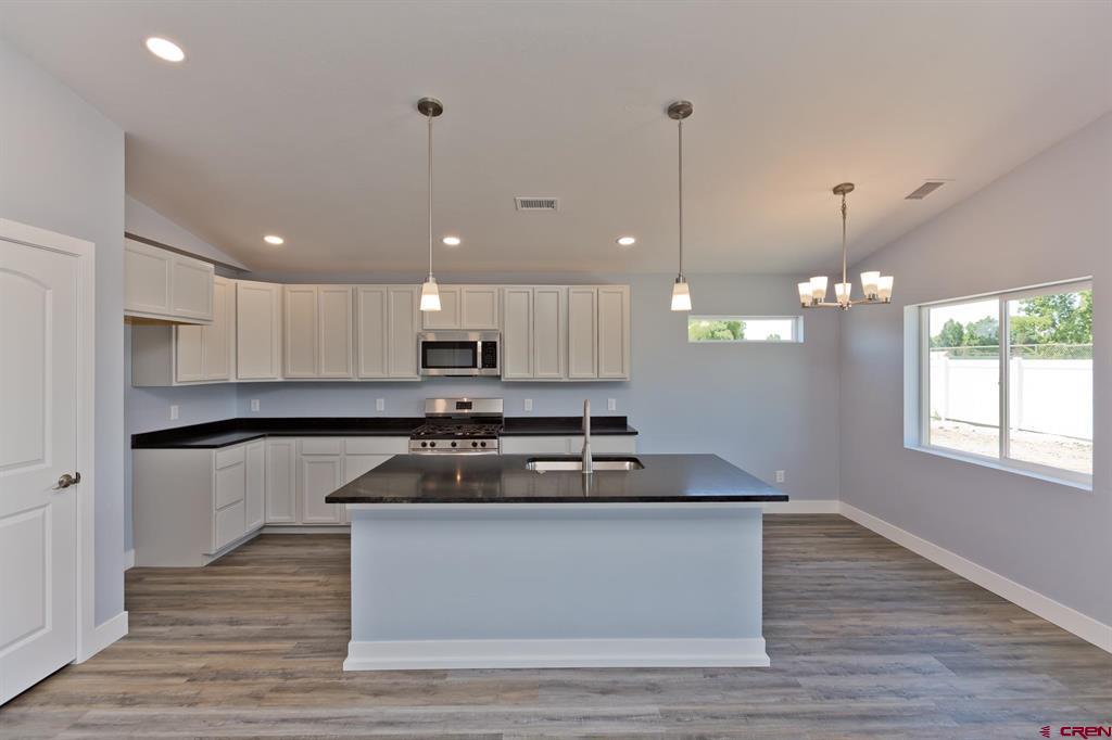 605 Nuvue Street Property Photo 4
