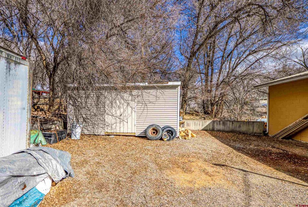875 W Main Street Property Photo 5