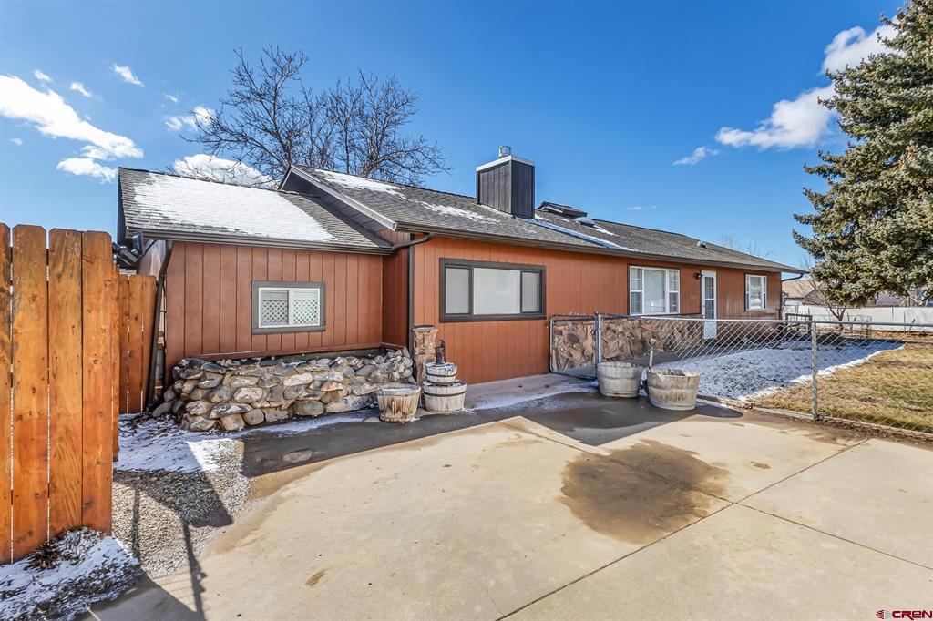 295 Se Frontier Avenue Property Photo