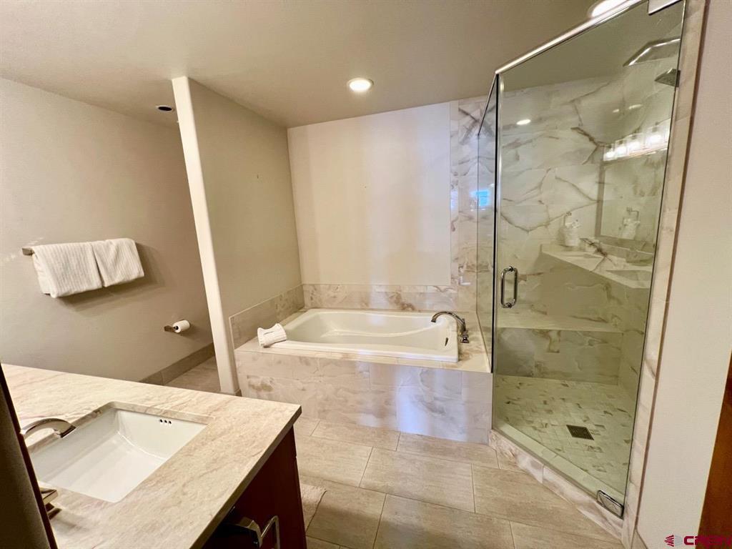 14 Hunter Hill Road Property Photo 13