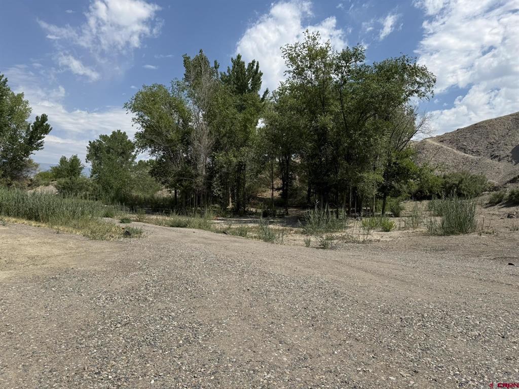 19762 Fairview Road Property Photo 1