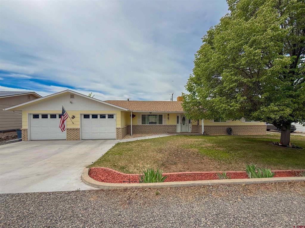 20210 Plateau Drive Property Photo