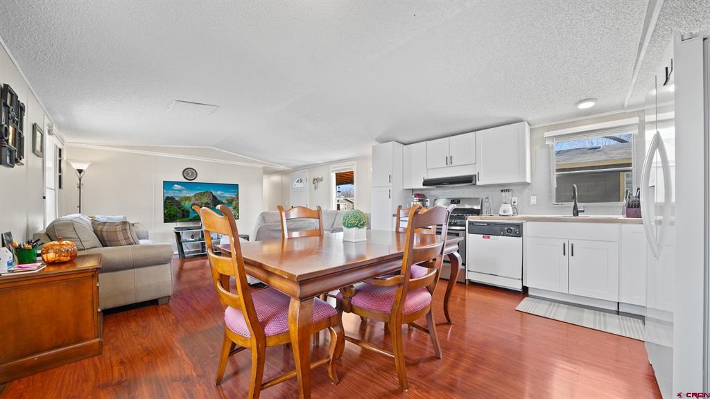 14747 Marine Drive Property Photo 9