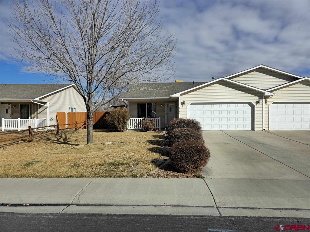 Palace Estates Real Estate Listings Main Image