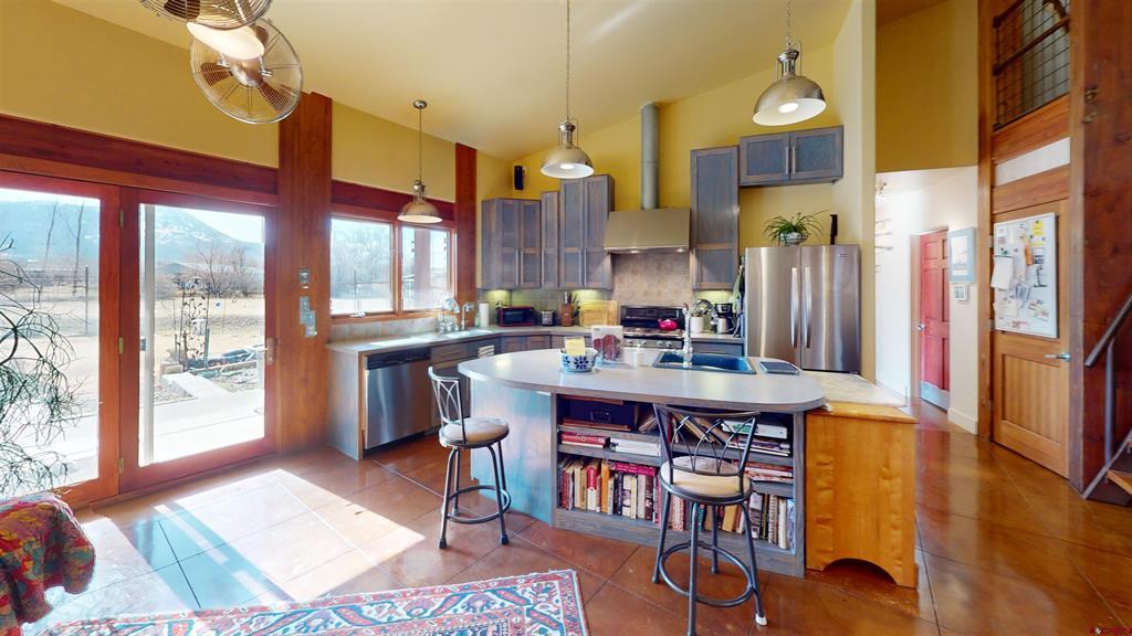 38520 Marsh Road Property Photo 3