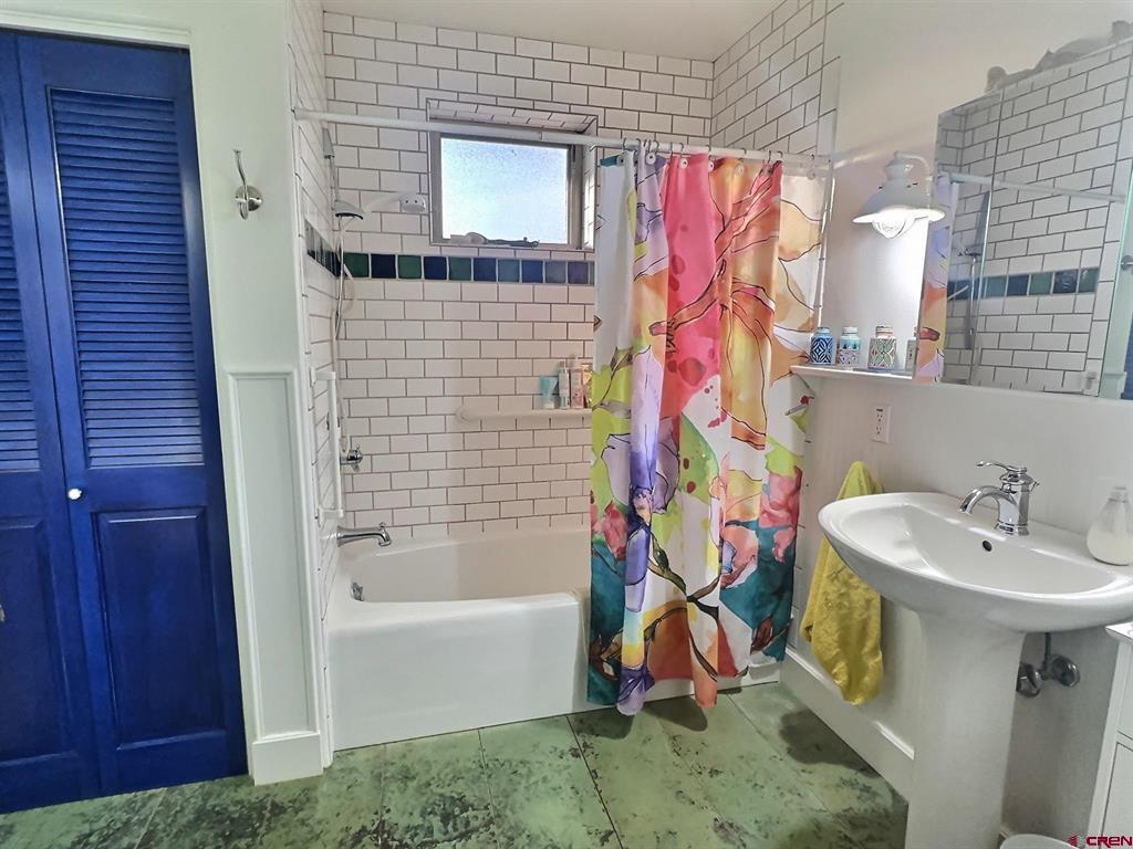 38520 Marsh Road Property Photo 11