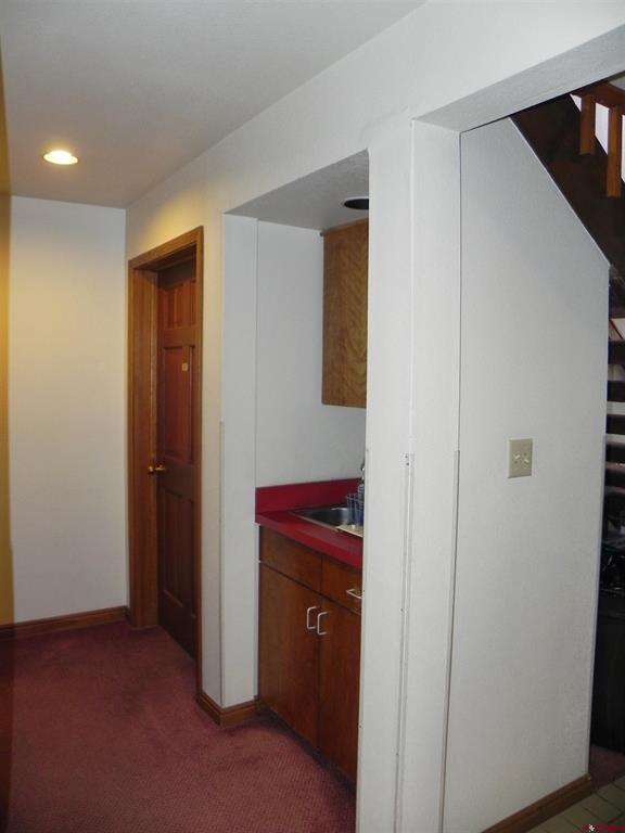 484 Turner Drive Property Photo 5