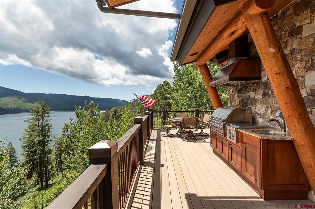 640 Lake View Drive Property Photo 14