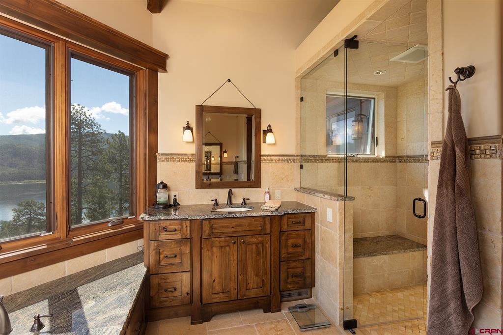 640 Lake View Drive Property Photo 16