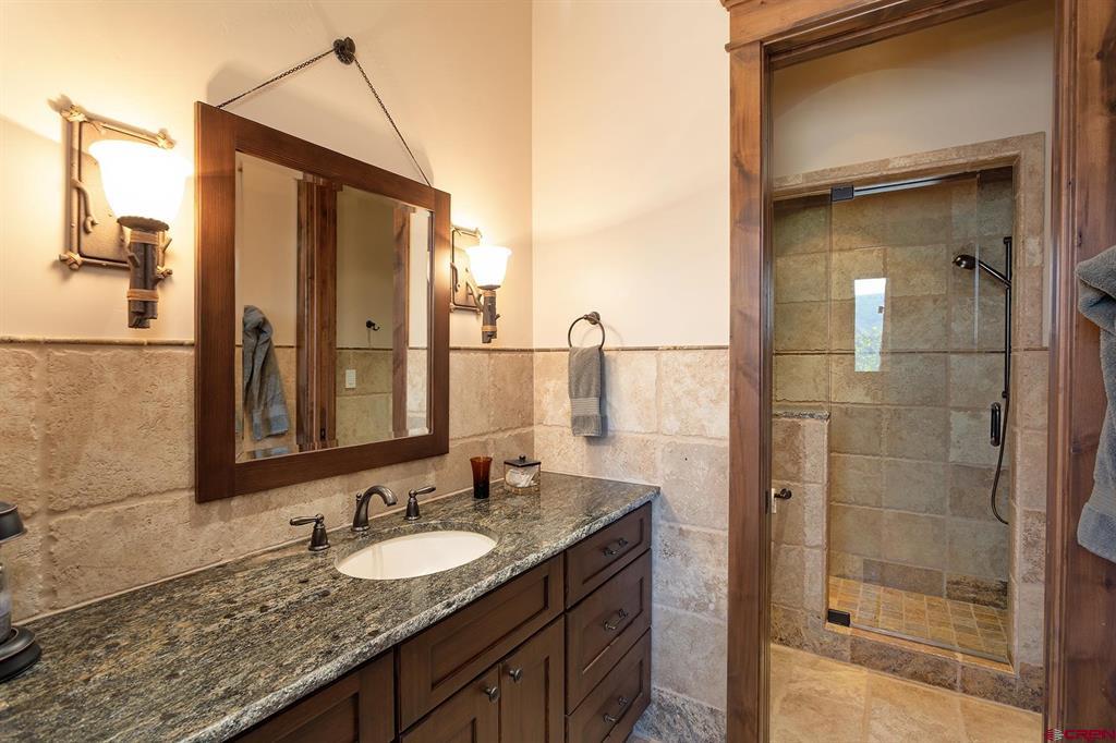 640 Lake View Drive Property Photo 31