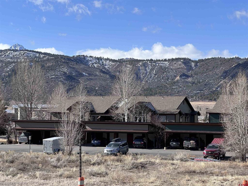 530 Redcliff Circle Property Photo 1