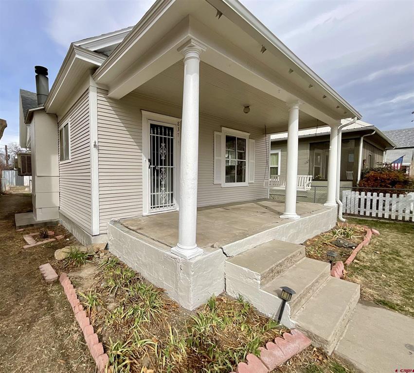 837 Palmer Street Property Photo