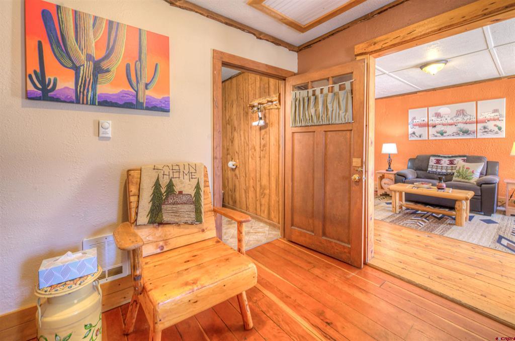 404 S Oak Street Property Photo 14