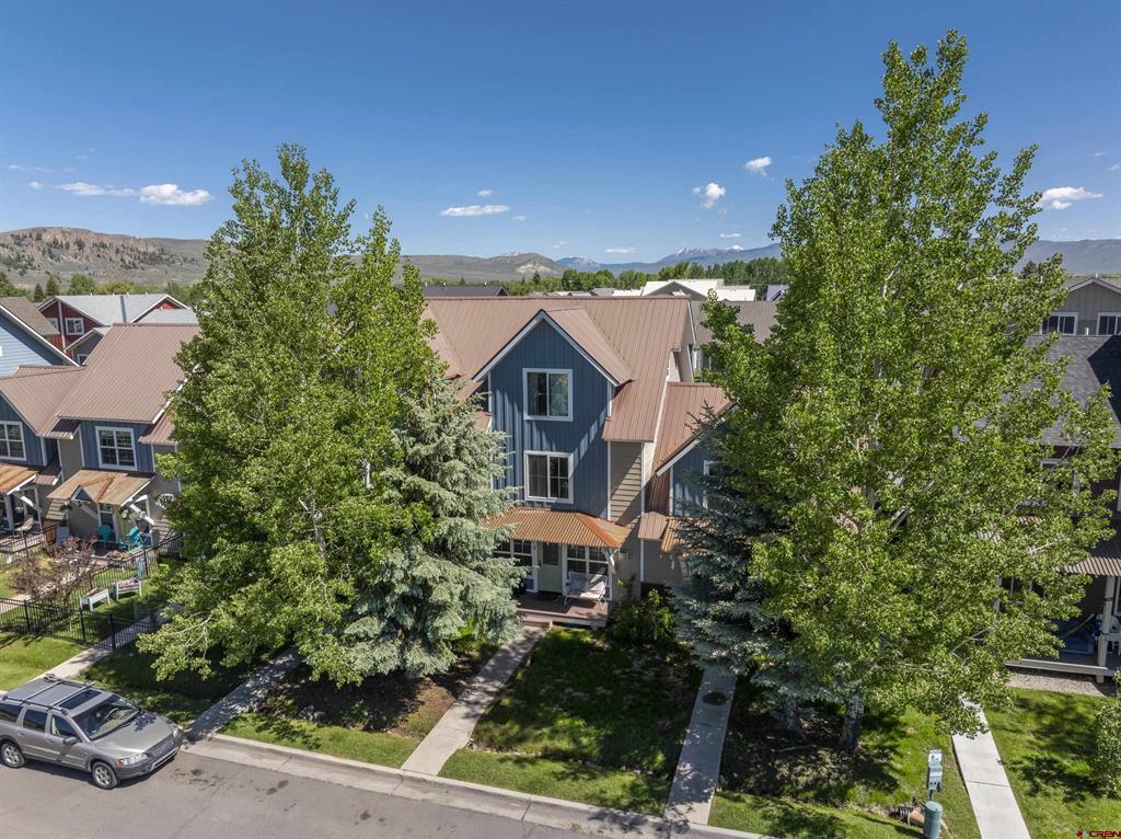 302 Van Tuyl Circle Property Photo 1