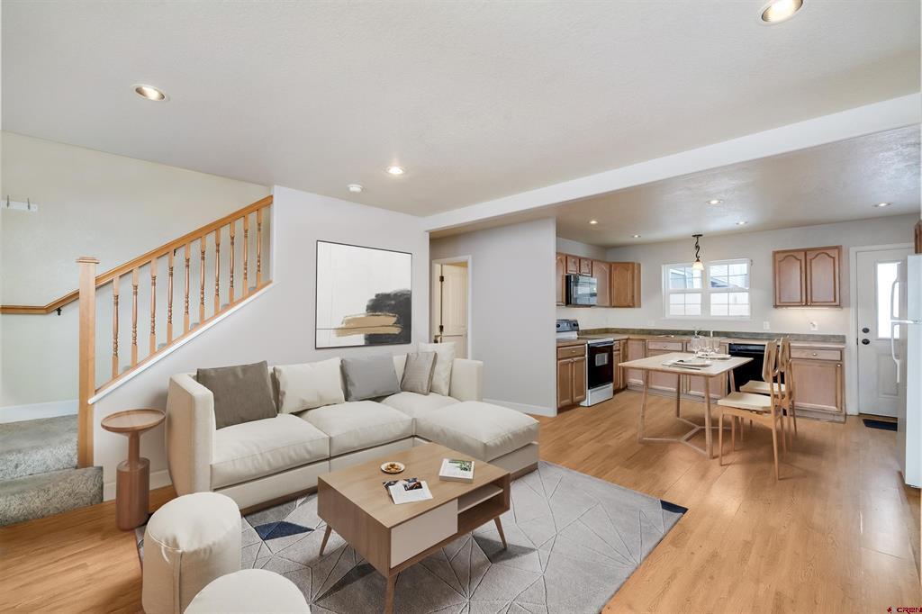 302 Van Tuyl Circle