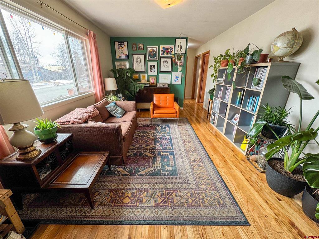 Palisades Addition Real Estate Listings Main Image