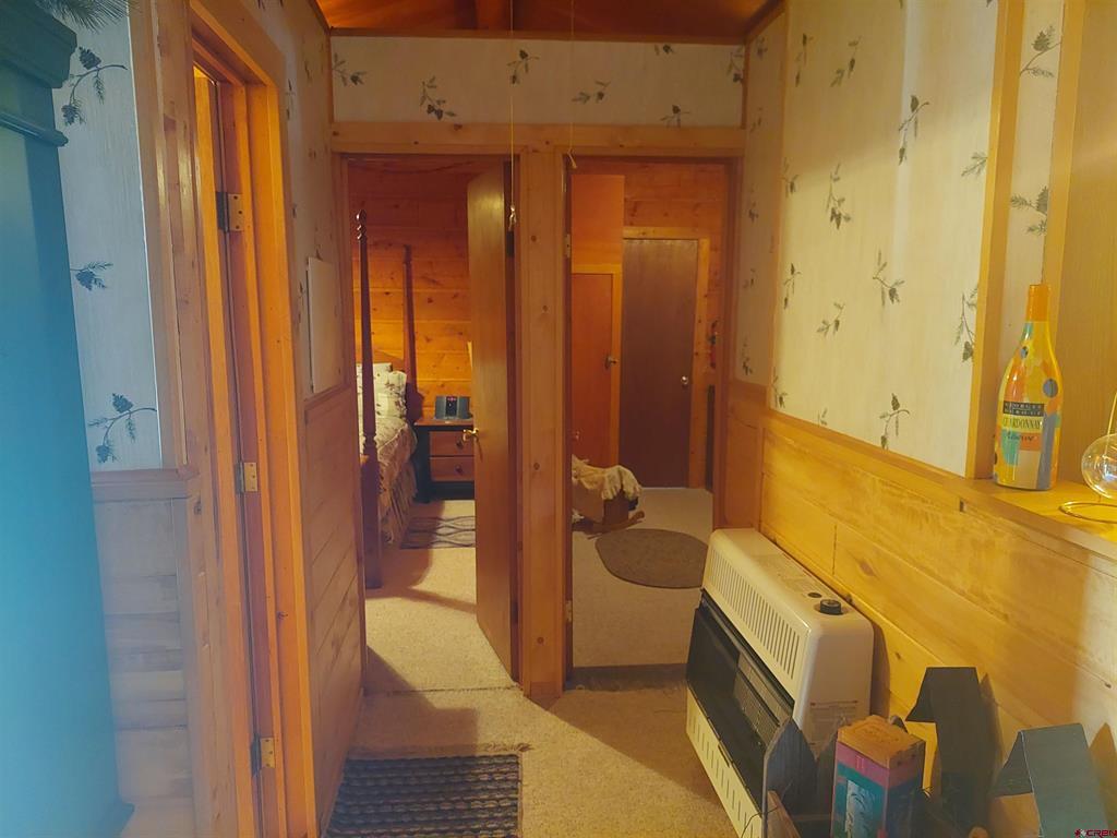 813 Milner Pass Rd. Property Photo 8