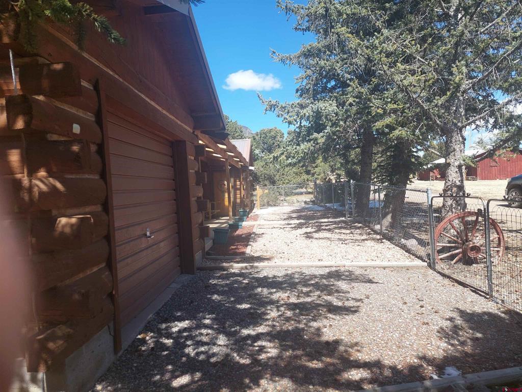 813 Milner Pass Rd. Property Photo 24