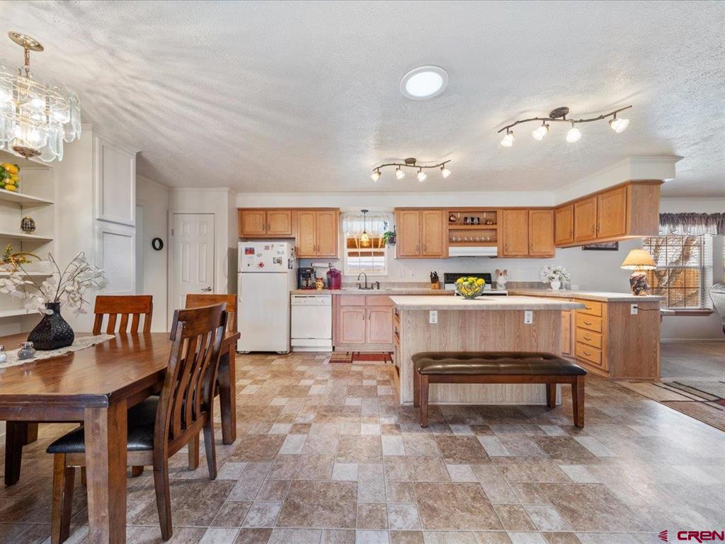 5772 5600 Road Property Photo 1