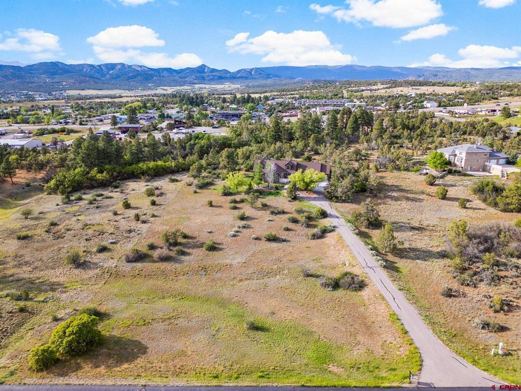 402 Valle Escondido Drive Property Photo 4