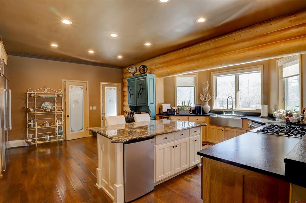 18656 Highway 145 Property Photo 2