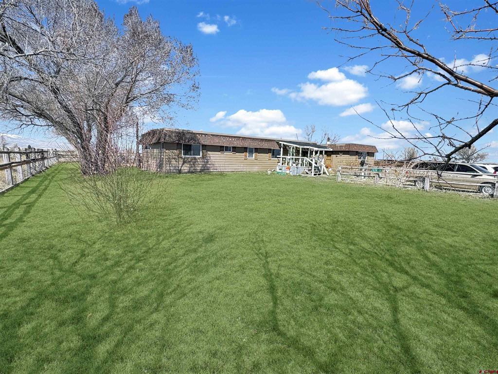 1815 S County Rd 6 E Property Photo 1