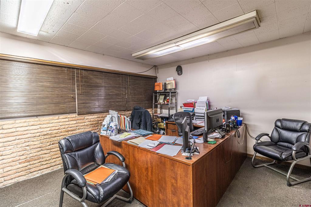 130 Airport Drive Property Photo 14