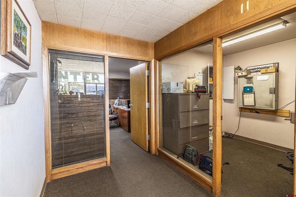 130 Airport Drive Property Photo 16