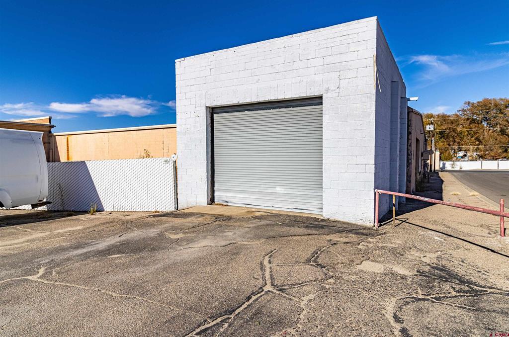 130 Airport Drive Property Photo 18
