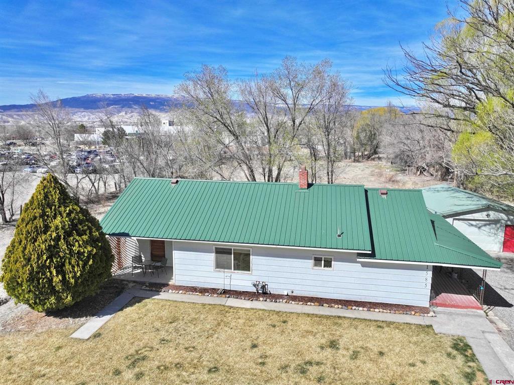 1585 E 3rd Street Property Photo