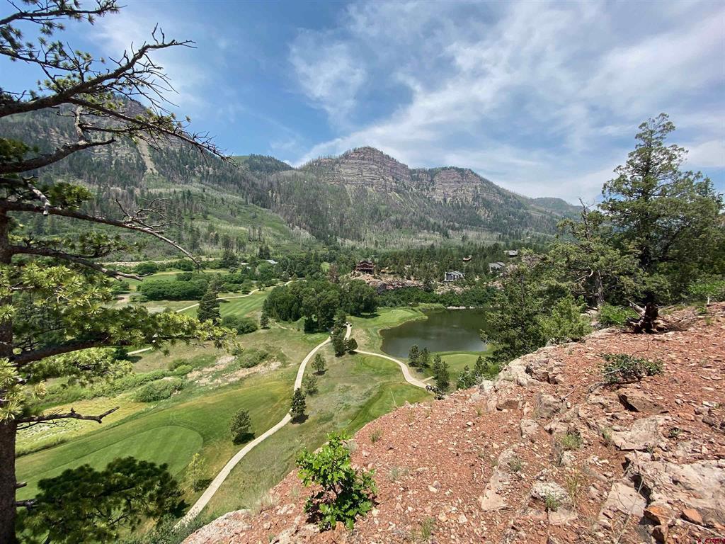 444 Glacier Cliff Drive Property Photo 8