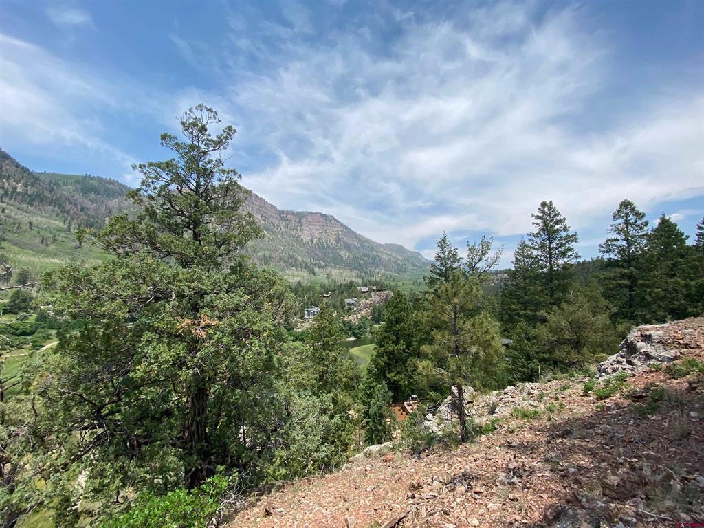 444 Glacier Cliff Drive Property Photo 13