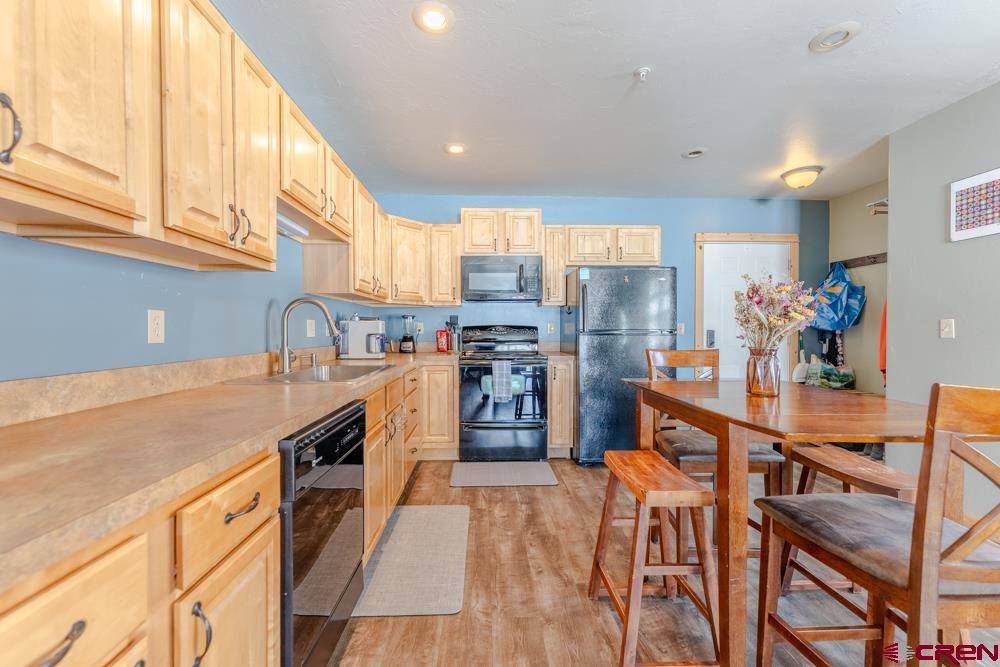 180 S Avion Drive Property Photo 1