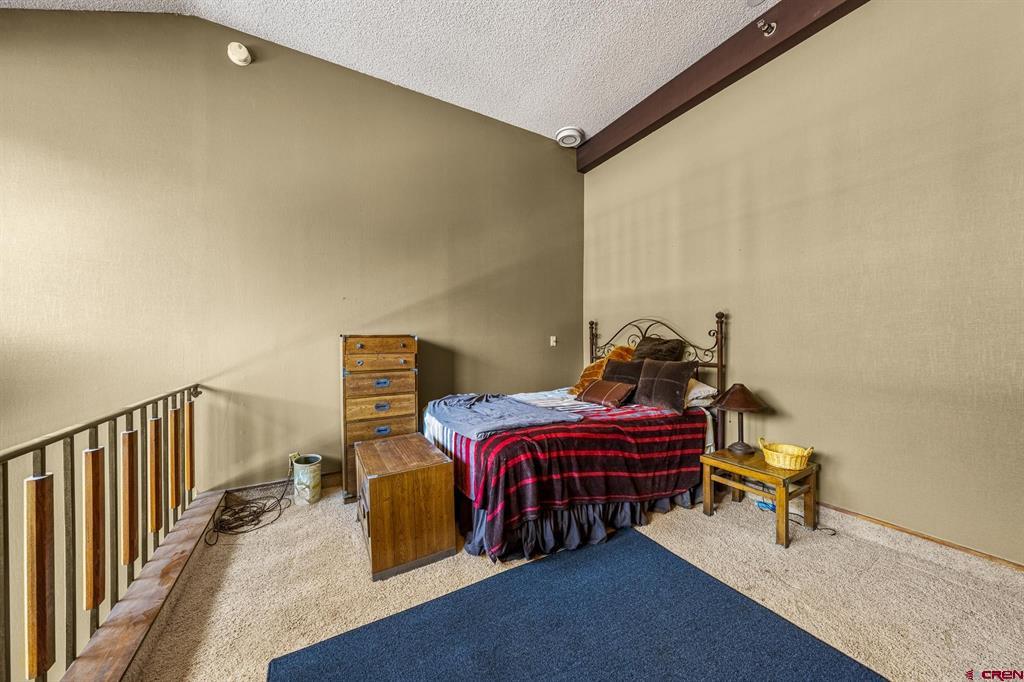 314 N Tamarron Drive Property Photo 12