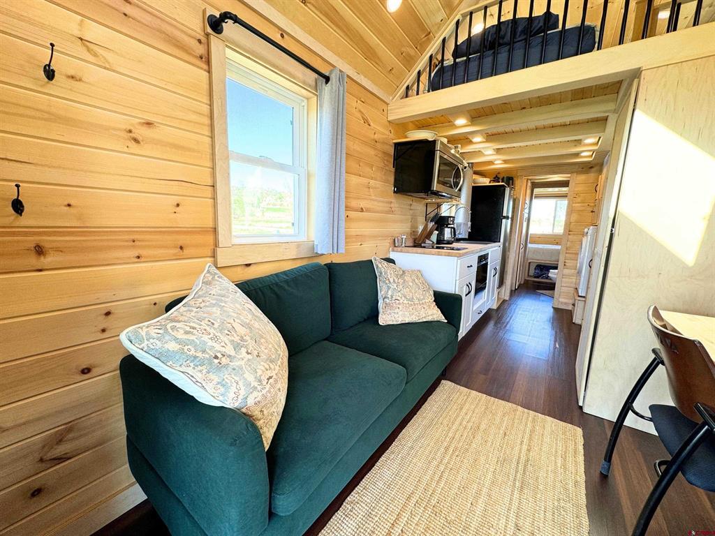 22130 6850 Road Property Photo 2