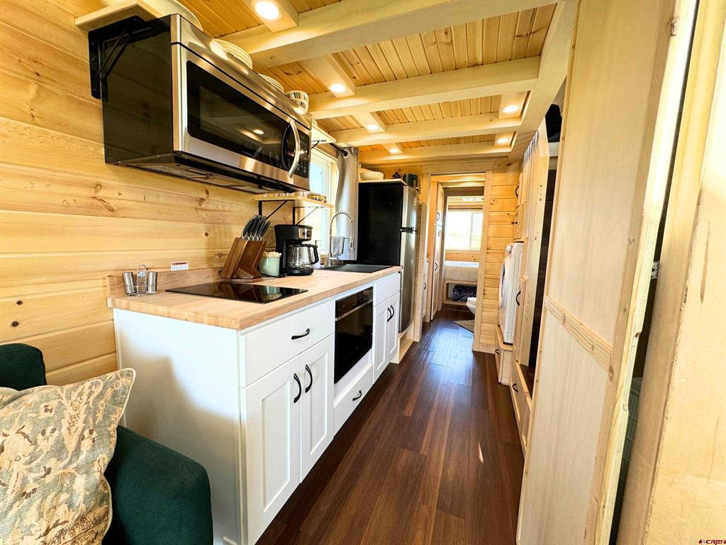 22130 6850 Road Property Photo 5