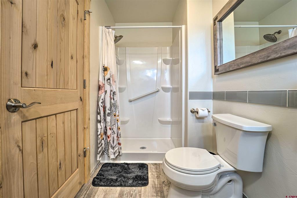 1503 Oak Street Property Photo 18